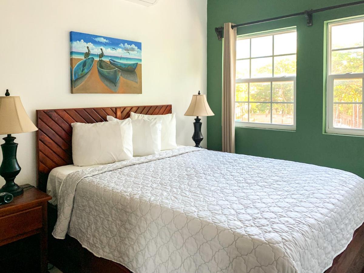 Best Western Grand Baymen Gardens San Pedro  Esterno foto