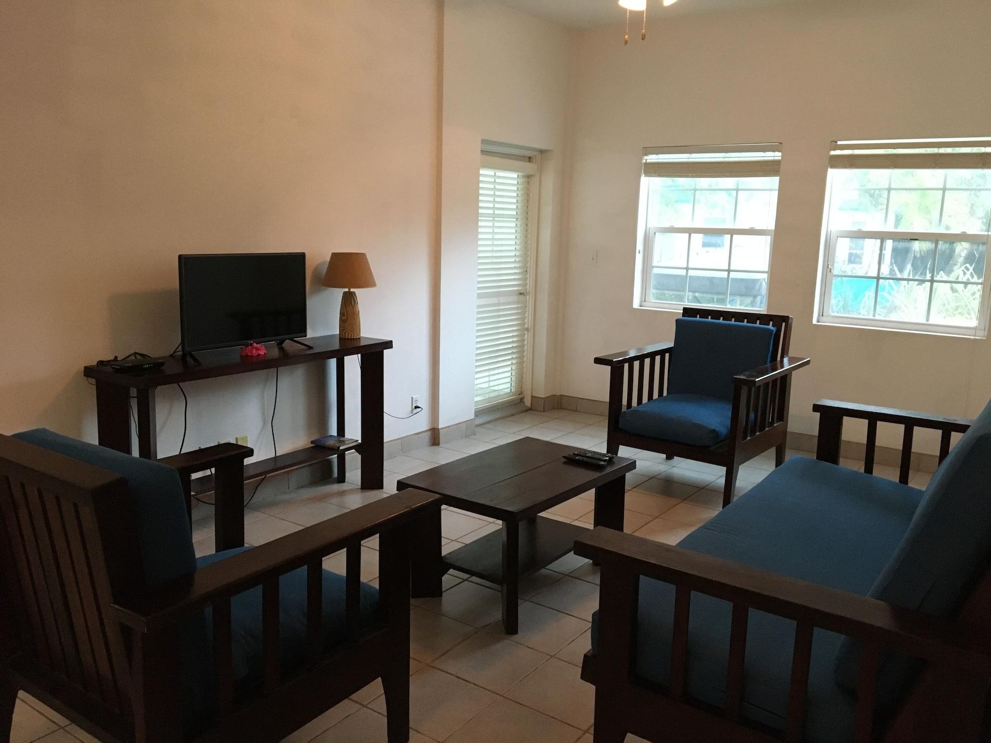 Best Western Grand Baymen Gardens San Pedro  Esterno foto
