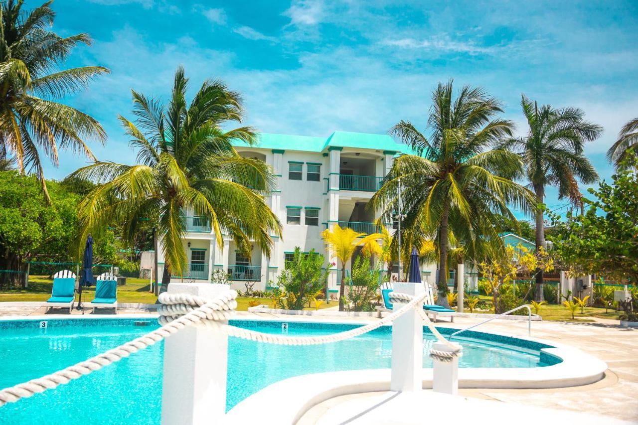 Best Western Grand Baymen Gardens San Pedro  Esterno foto