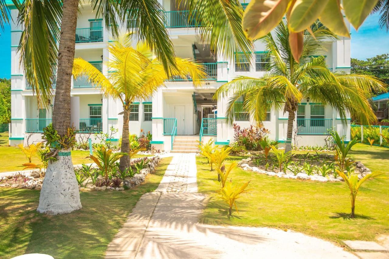 Best Western Grand Baymen Gardens San Pedro  Esterno foto