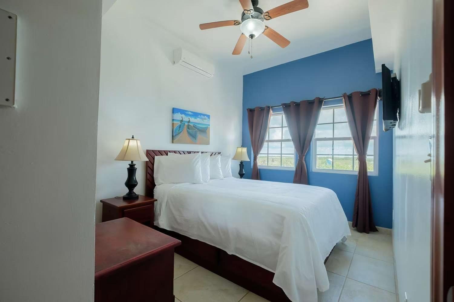 Best Western Grand Baymen Gardens San Pedro  Esterno foto