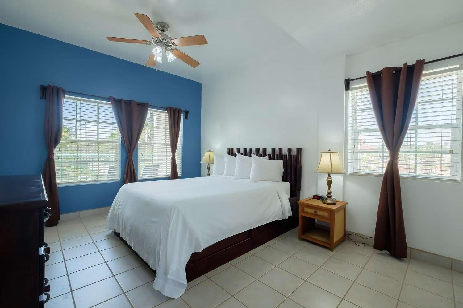 Best Western Grand Baymen Gardens San Pedro  Esterno foto