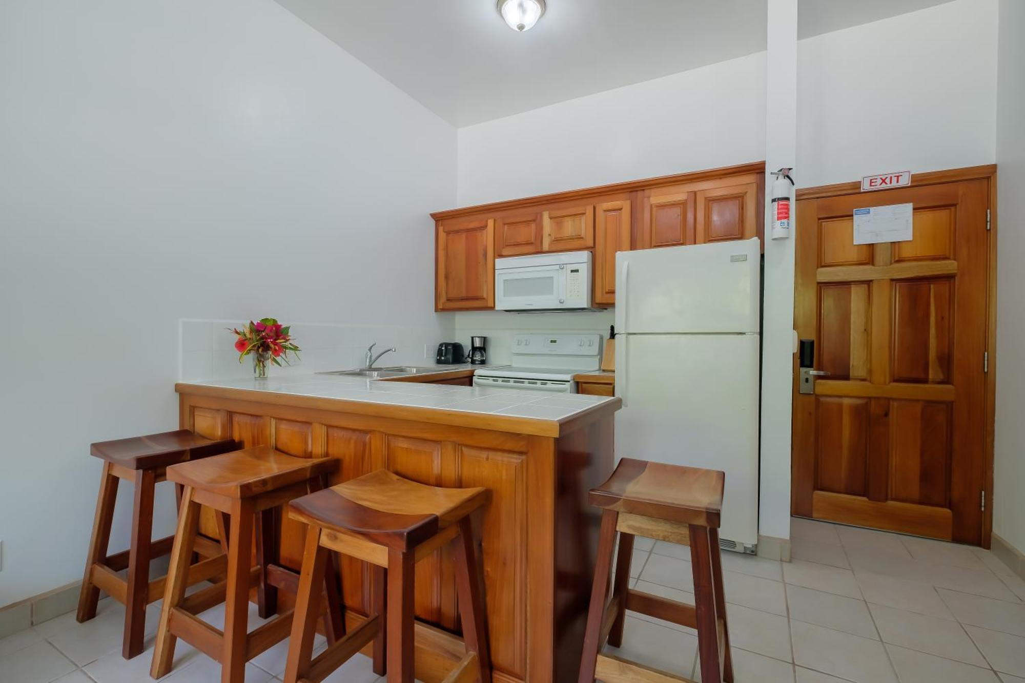 Best Western Grand Baymen Gardens San Pedro  Esterno foto