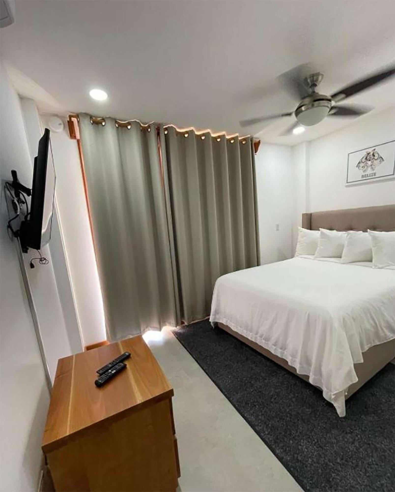 Best Western Grand Baymen Gardens San Pedro  Esterno foto