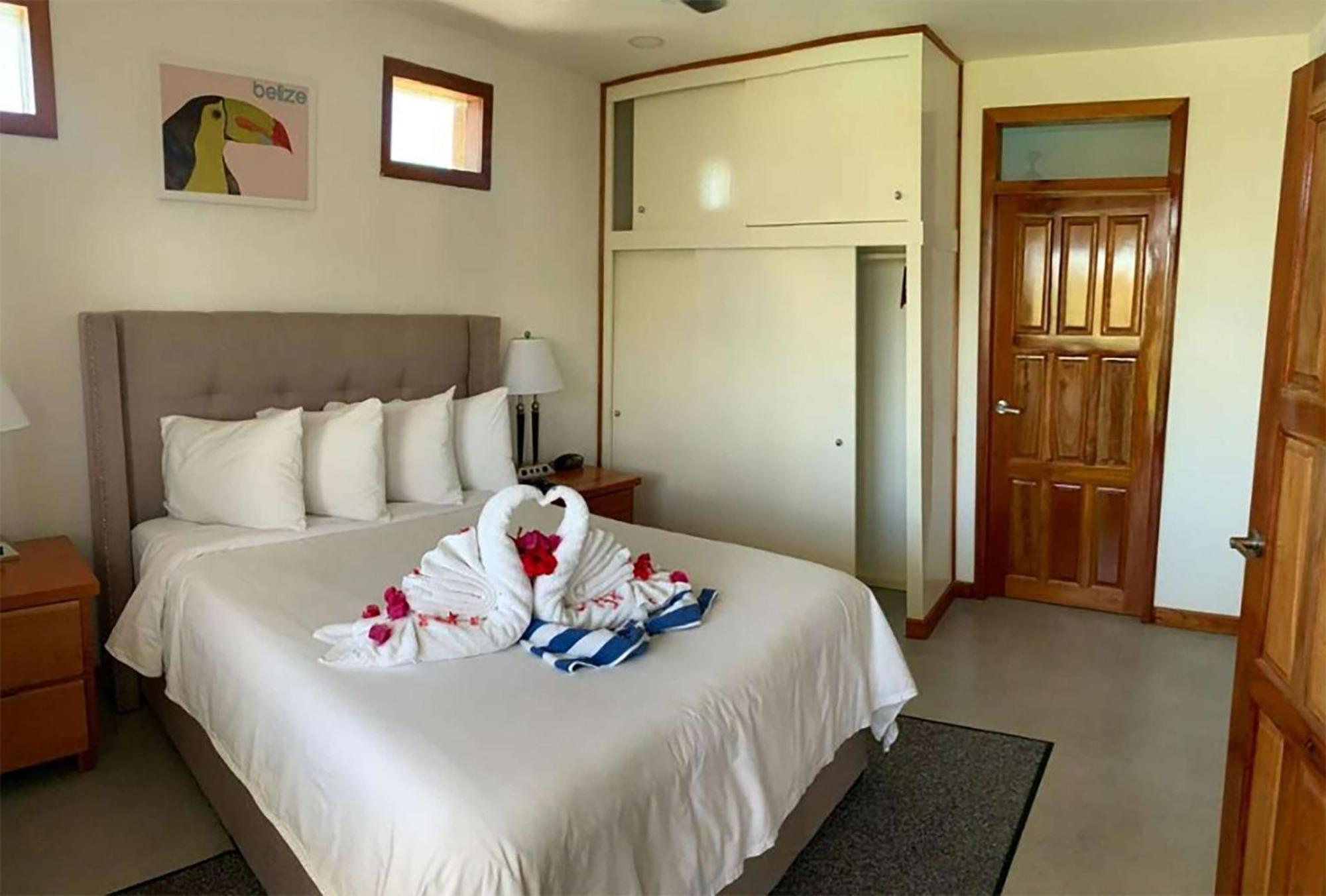 Best Western Grand Baymen Gardens San Pedro  Esterno foto