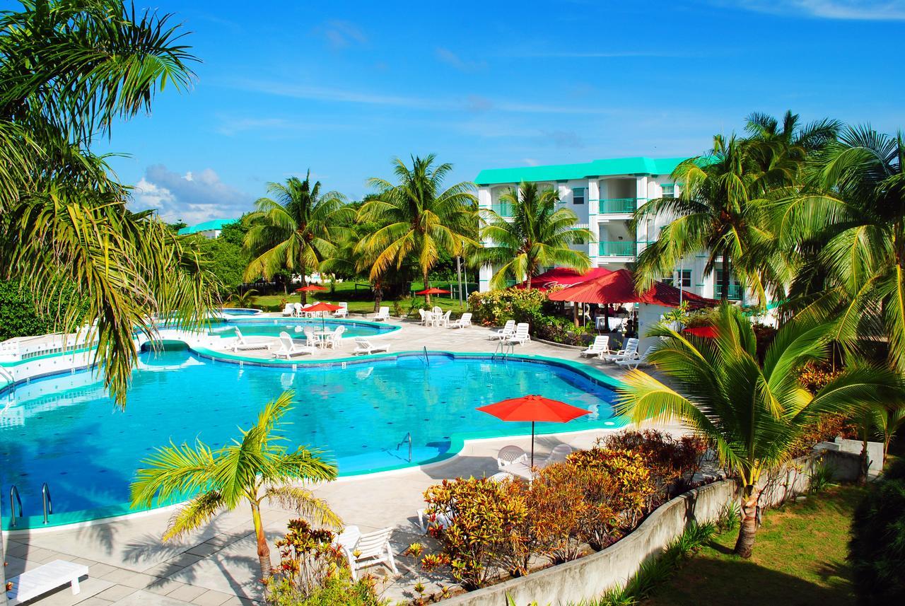 Best Western Grand Baymen Gardens San Pedro  Esterno foto